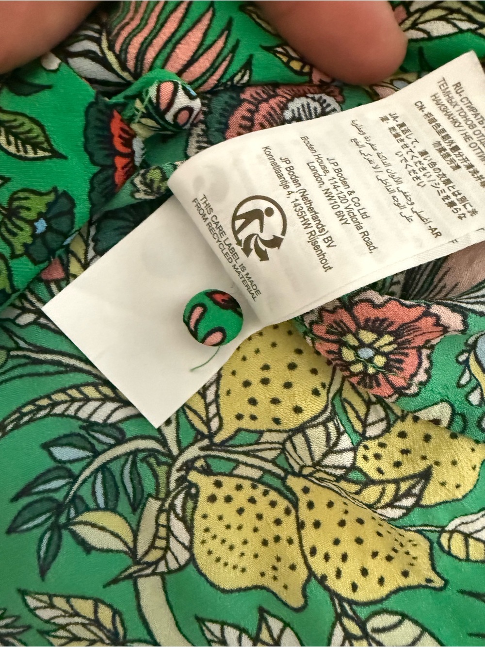 Boden Ruffle Neck Blouse Green Floral Fruit Lemon Top Viscose US 6 - Picture 9 of 11